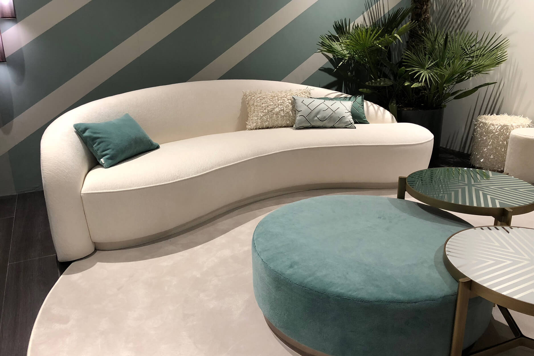 Curved Modern Sofa | Alexander